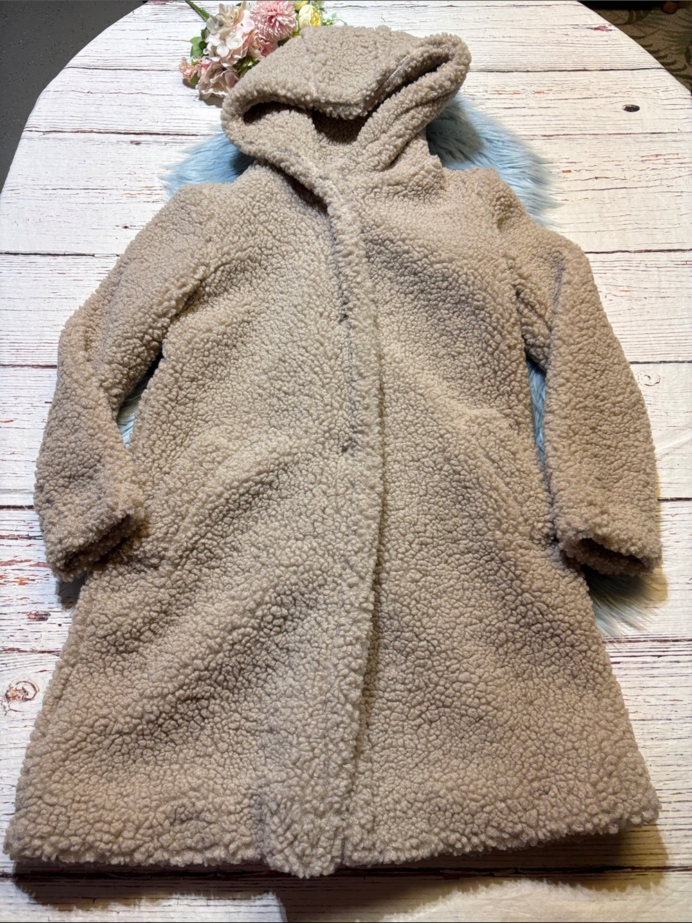 BCBGeneration Hooded Teddy Puffer Jacket in Cream sz XS